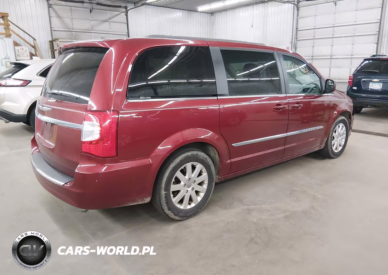 2015 Chrysler Town & Country Touring VIN:2C4RC1BG2FR560549 - 4