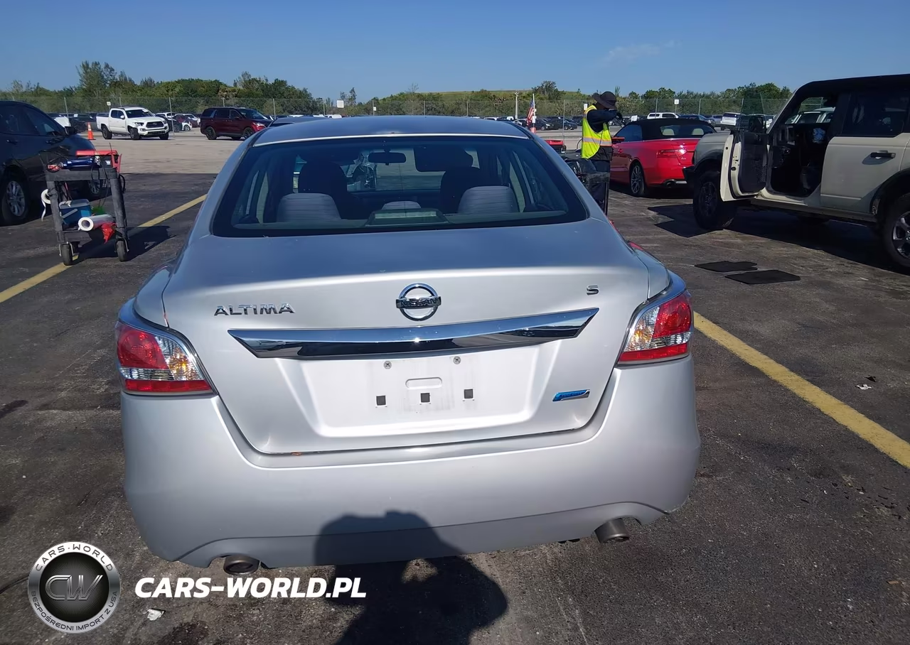 2014 Nissan Altima 2.5 S VIN:1N4AL3AP0EN333162 - 16