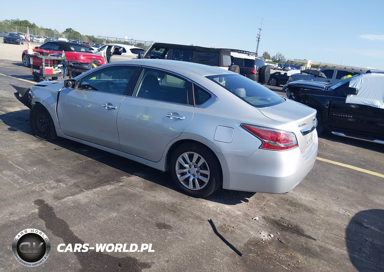2014 Nissan Altima 2.5 S VIN:1N4AL3AP0EN333162 - 3