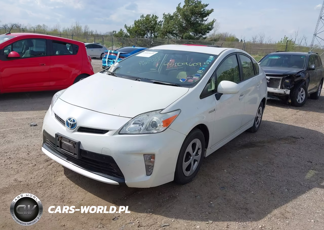 2013 Toyota Prius Two VIN:JTDKN3DU8D5694048 - 2