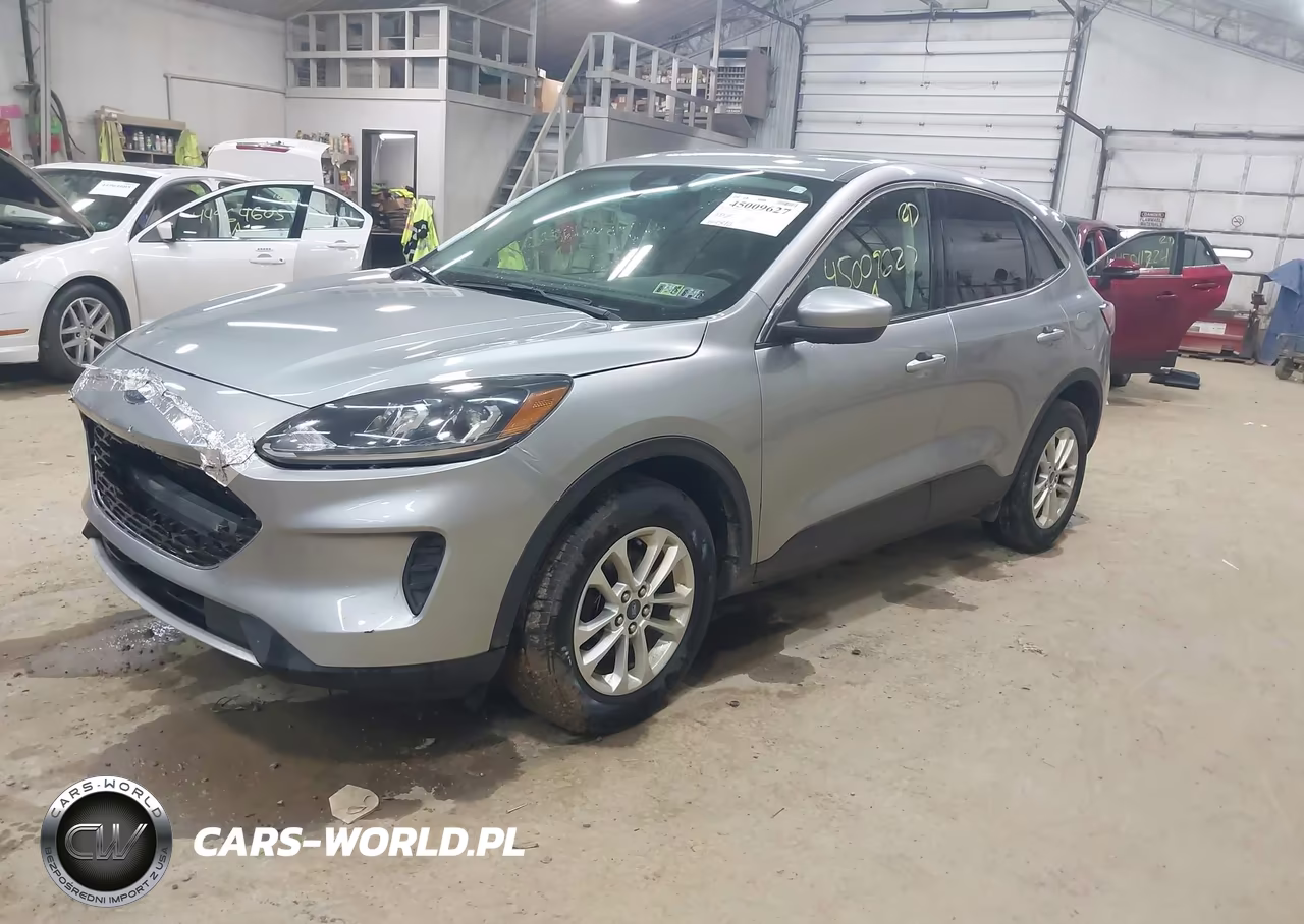 2021 Ford Escape Se VIN:1FMCU9G6XMUA42136 - 2