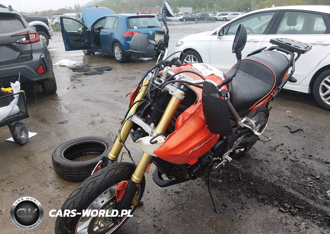 2011 Triumph Motorcycle Tiger 1050 Se VIN:SMT701PD1BT457576 - 2