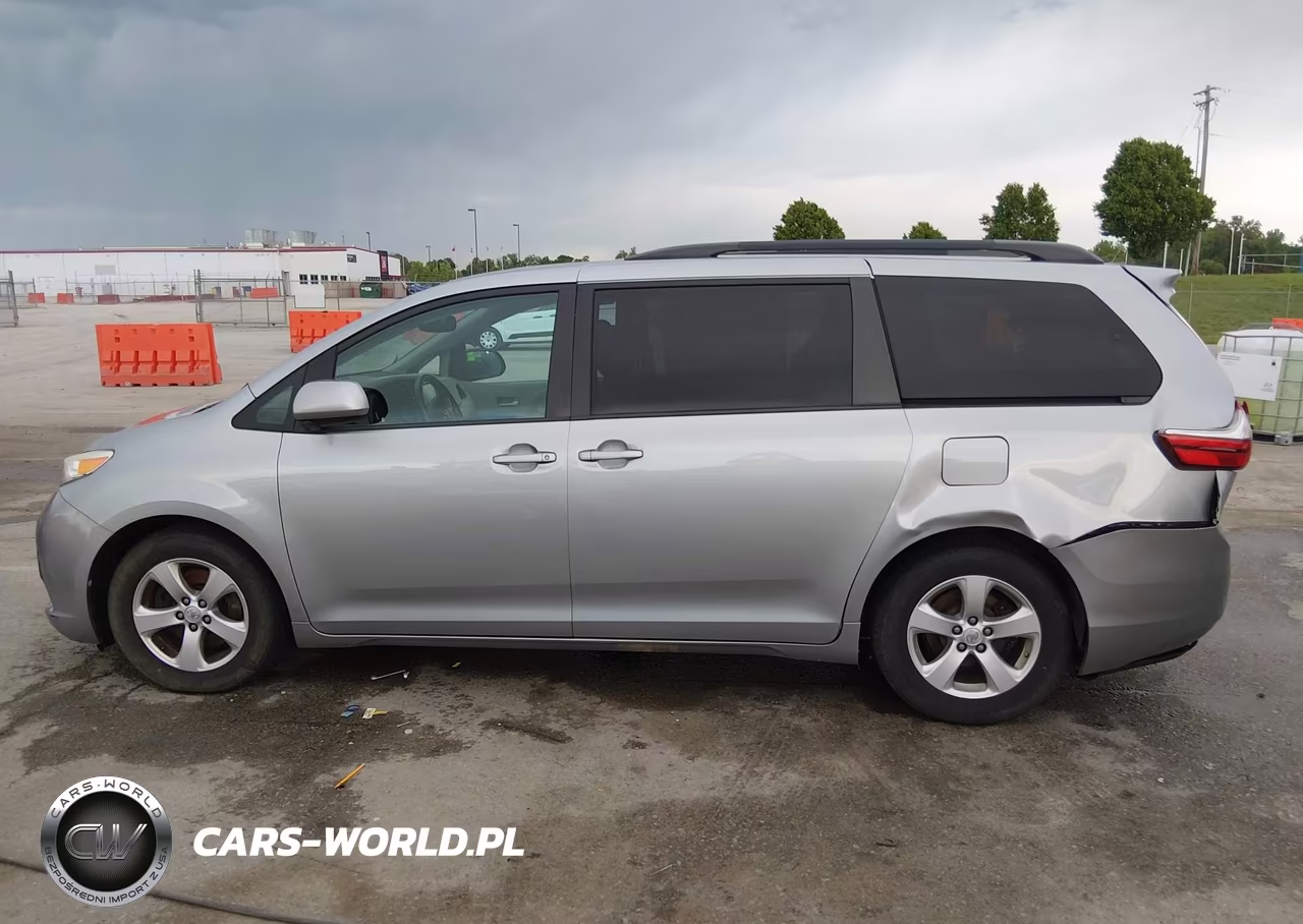2017 Toyota Sienna Le 8 Passenger VIN:5TDKZ3DC8HS846339 - 14
