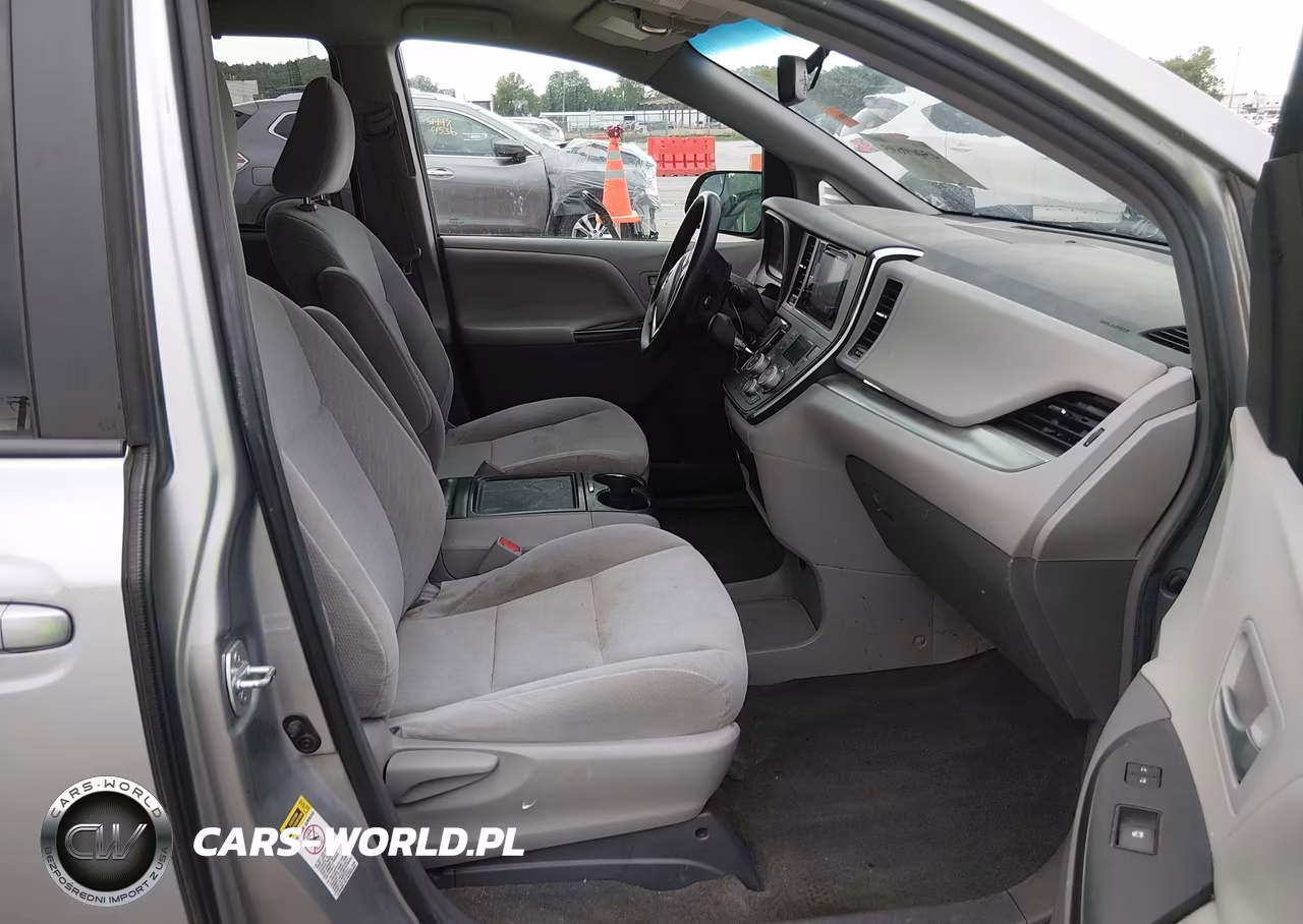 2017 Toyota Sienna Le 8 Passenger VIN:5TDKZ3DC8HS846339 - 5