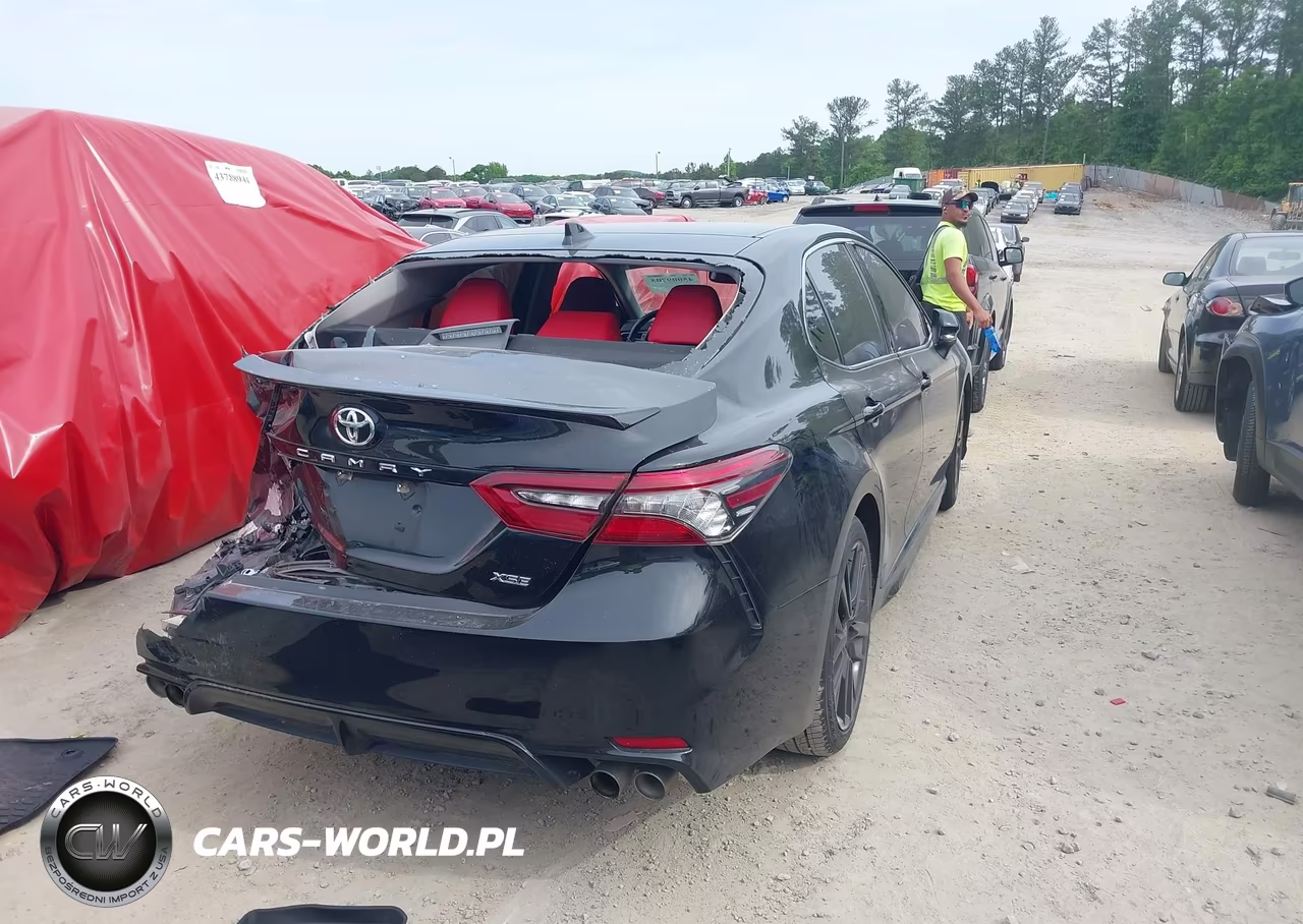 2021 Toyota Camry Xse VIN:4T1K61AK4MU557260 - 4