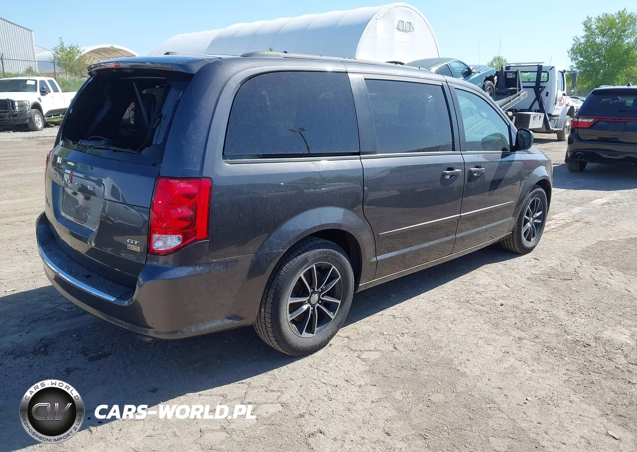 2017 Dodge Grand Caravan Gt VIN:2C4RDGEG8HR693475 - 4