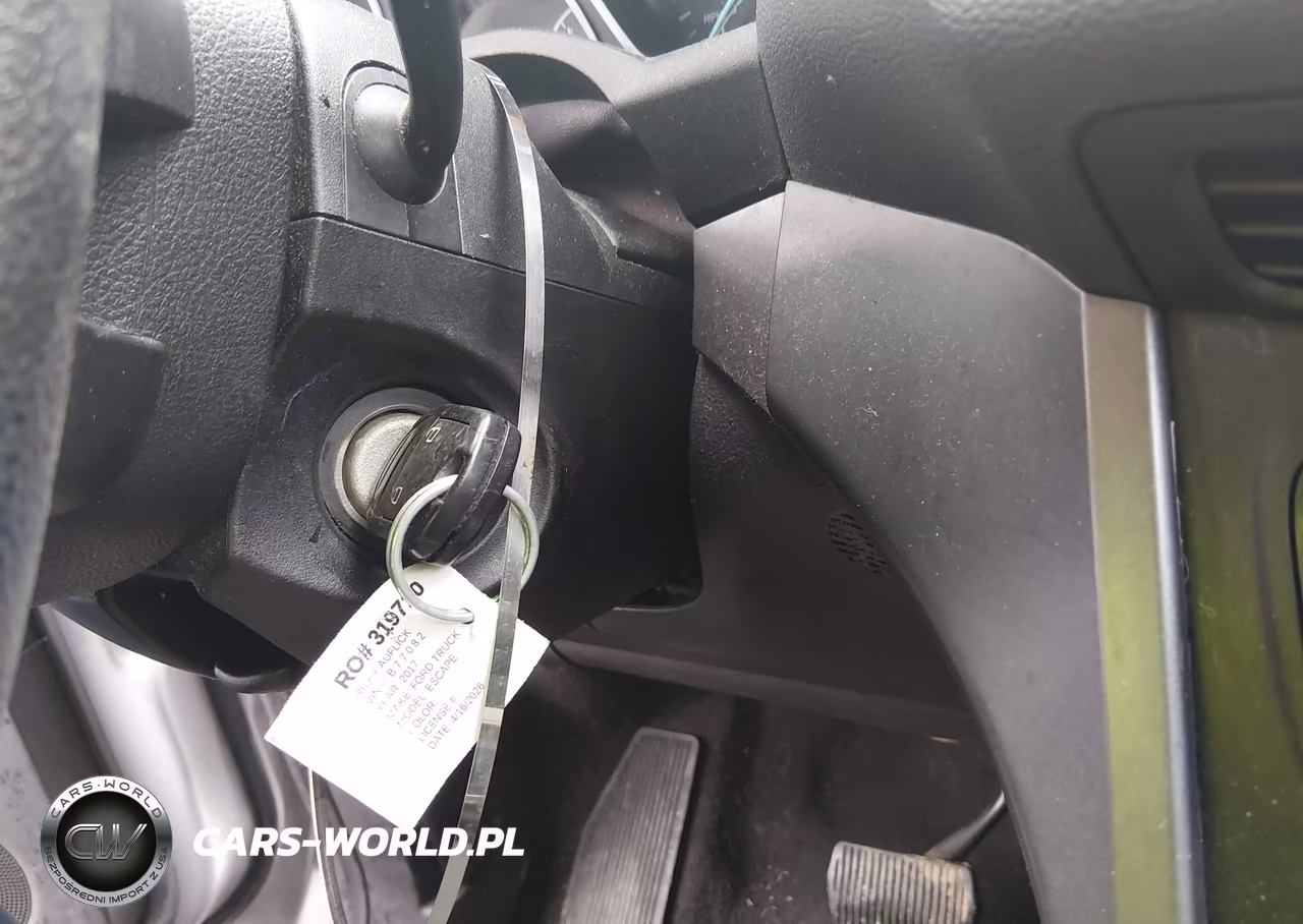2017 Ford Escape S VIN:1FMCU0F73HUB77082 - 11