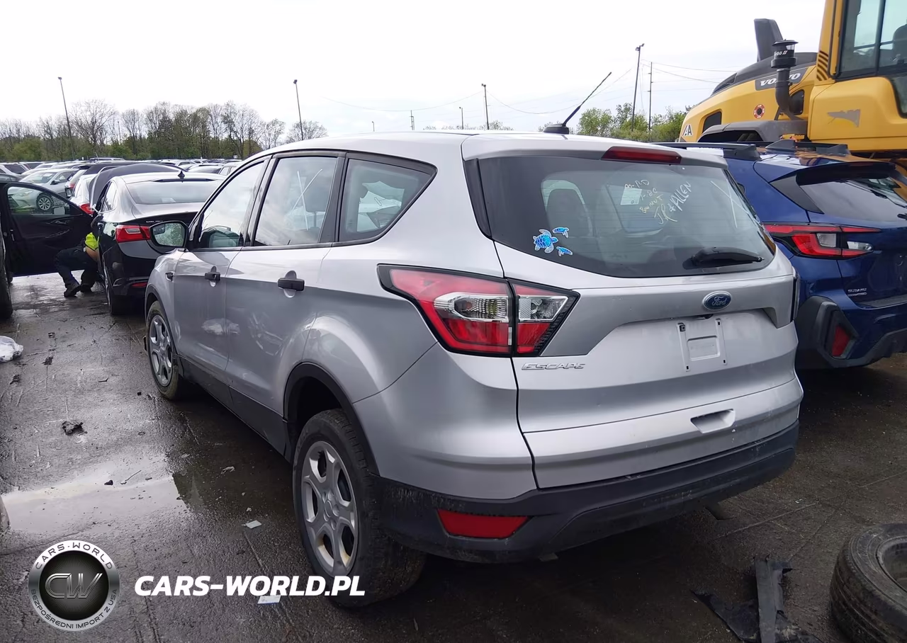2017 Ford Escape S VIN:1FMCU0F73HUB77082 - 3