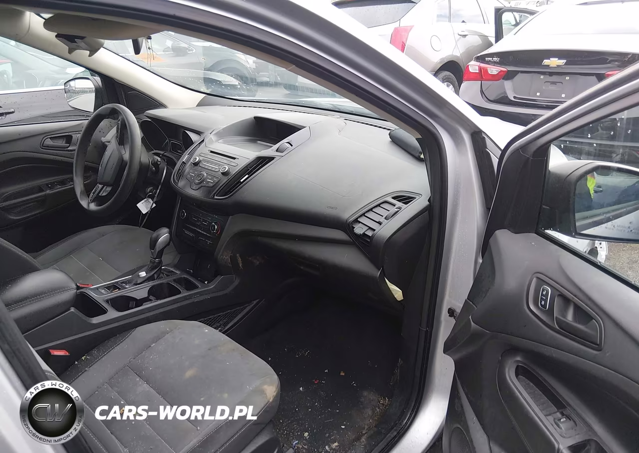 2017 Ford Escape S VIN:1FMCU0F73HUB77082 - 5