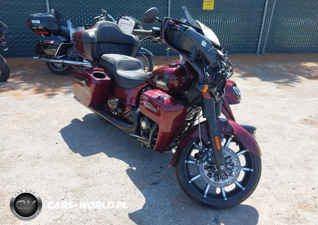 2024 Indian Motorcycle Co. Roadmaster Darkhorse W-Powerband Audio – zdjęcie 1 z 13