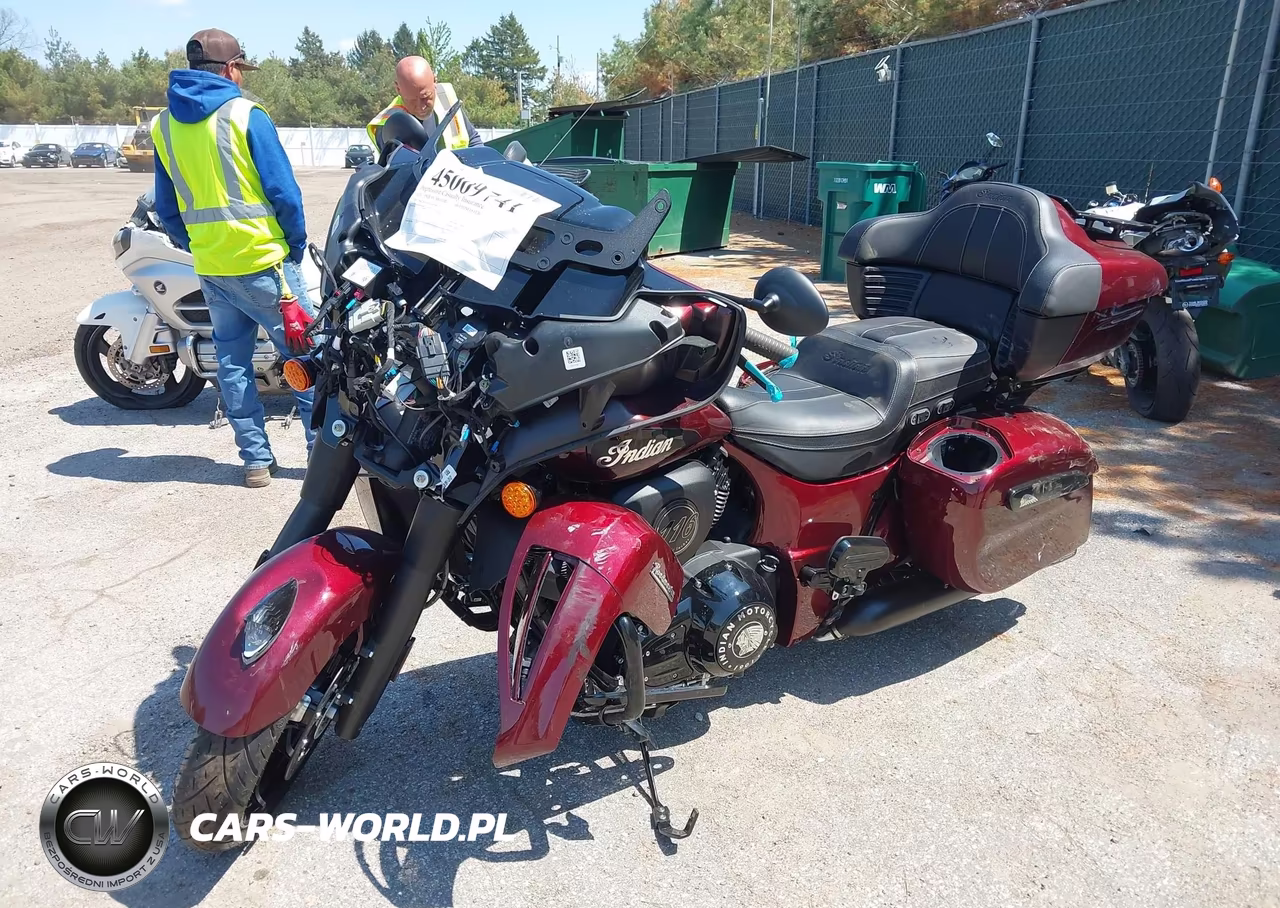 2024 Indian Motorcycle Co. Roadmaster Darkhorse W-Powerband Audio VIN:56KTK9BB0R3429963 - 2