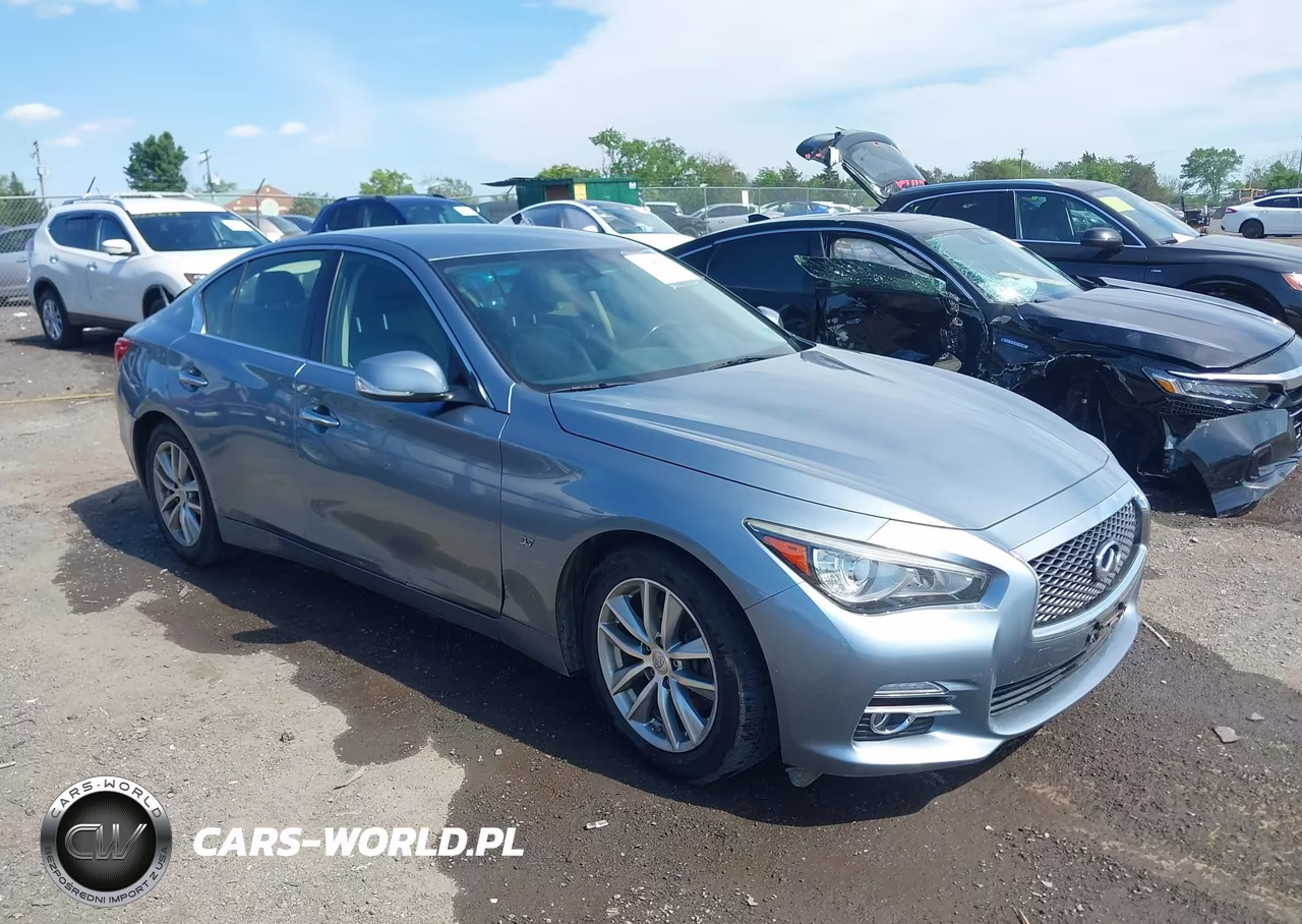 2015 Infiniti Q50 – zdjęcie 1 z 16