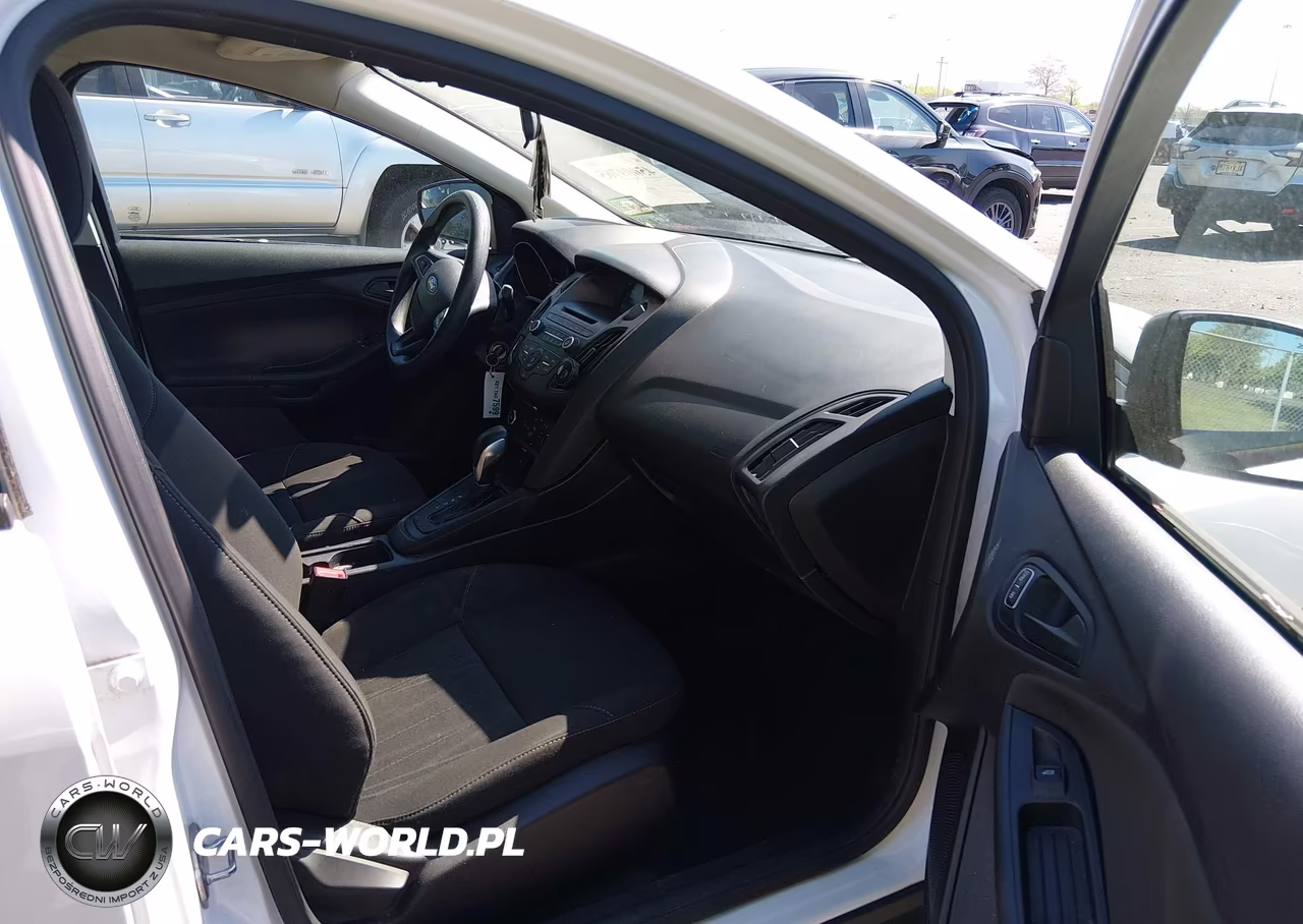 2016 Ford Focus S VIN:1FADP3E22GL206847 - 5