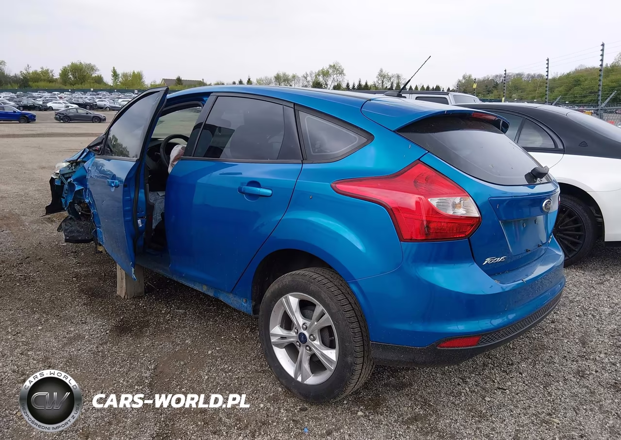 2014 Ford Focus Se VIN:1FADP3K27EL184099 - 3