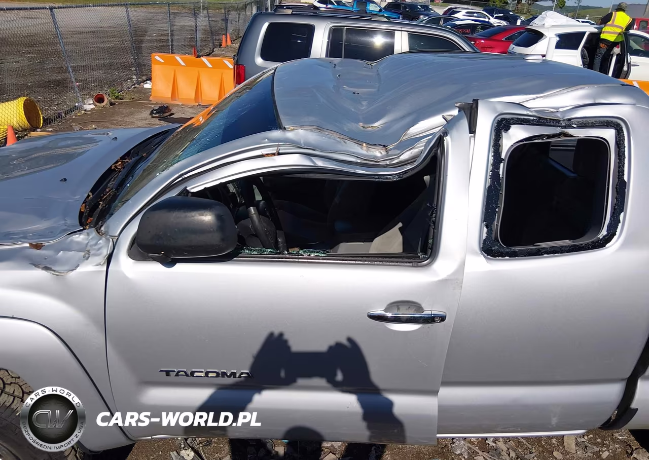 2010 Toyota Tacoma Prerunner VIN:5TETX4GN8AZ675453 - 6