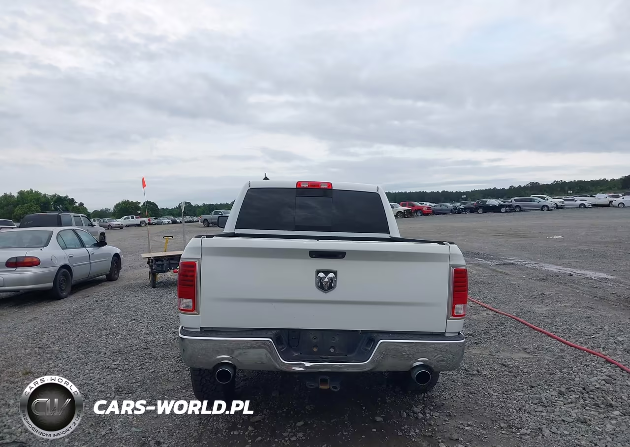 2015 Ram 1500 Laramie VIN:1C6RR7NM5FS562935 - 16