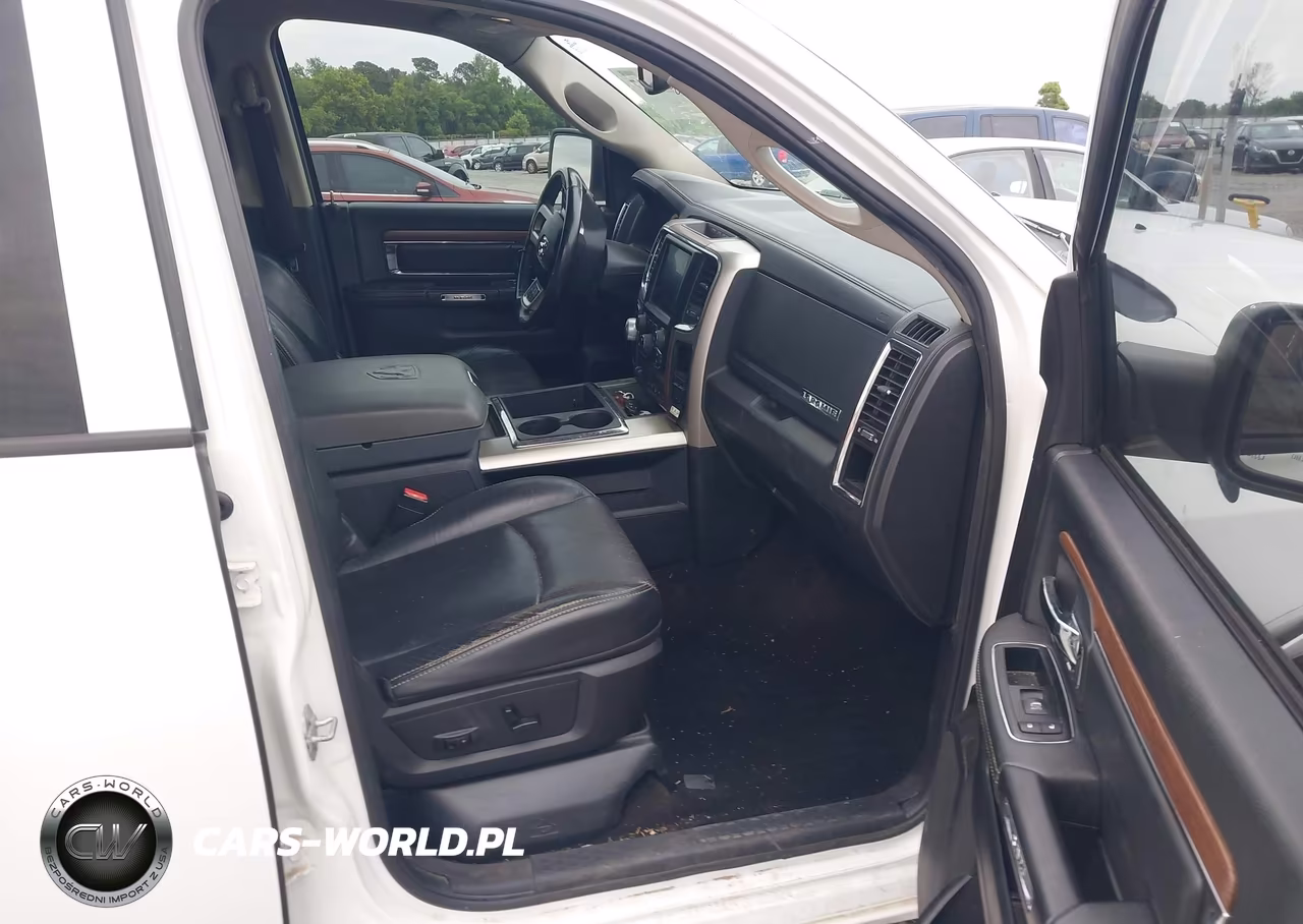 2015 Ram 1500 Laramie VIN:1C6RR7NM5FS562935 - 5
