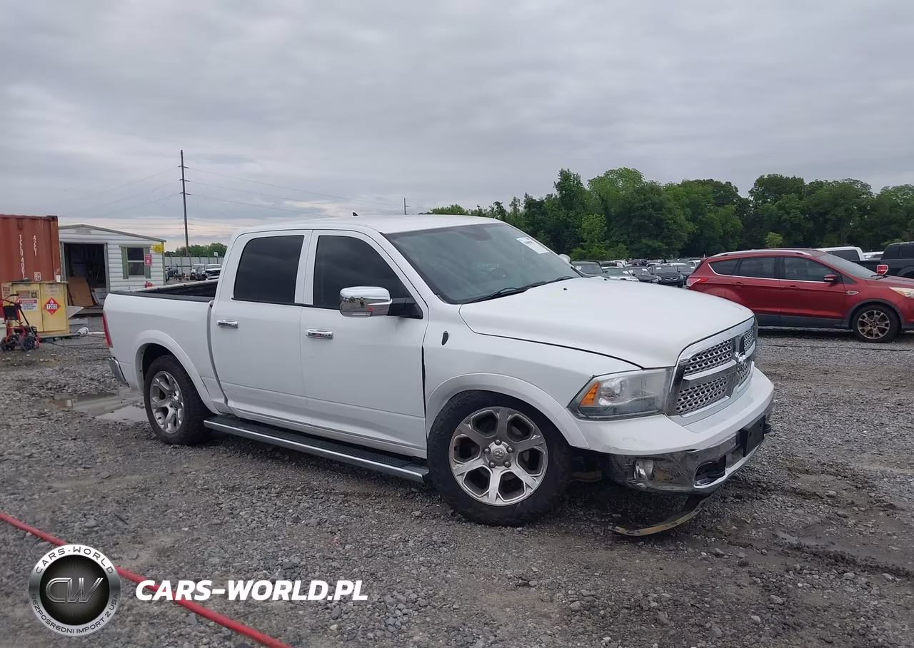 2015 Ram 1500 Laramie VIN:1C6RR7NM5FS562935 - 6