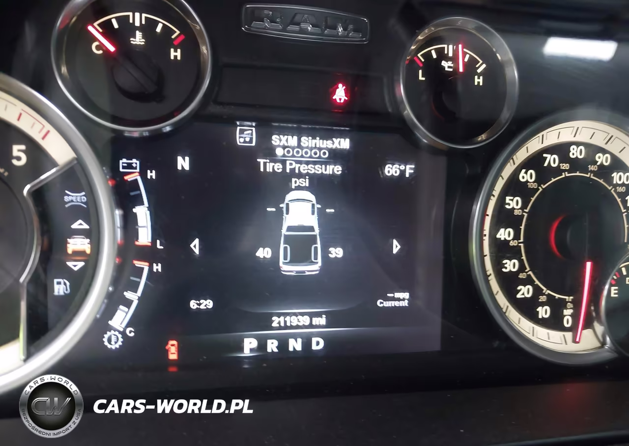 2015 Ram 1500 Laramie VIN:1C6RR7NM5FS562935 - 7