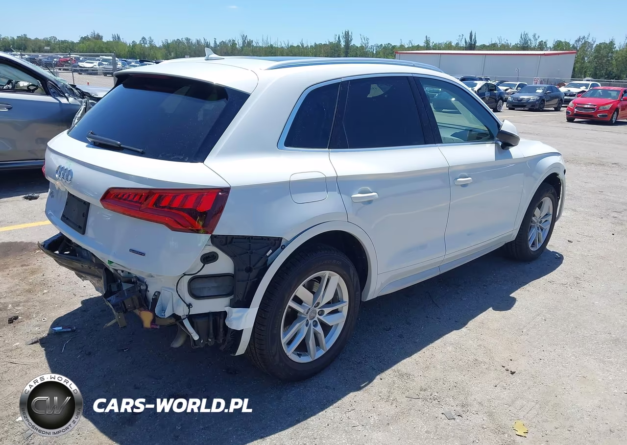 2020 Audi Q5 Premium 45 Tfsi Quattro S Tronic VIN:WA1ANAFY3L2092717 - 4