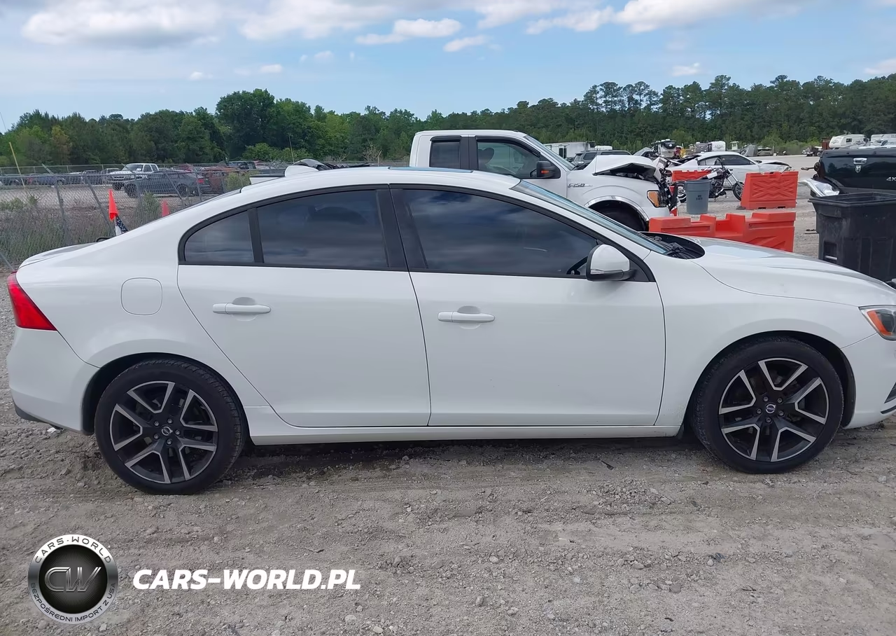 2017 Volvo S60 T5 Dynamic VIN:YV126MFL9H2420950 - 13