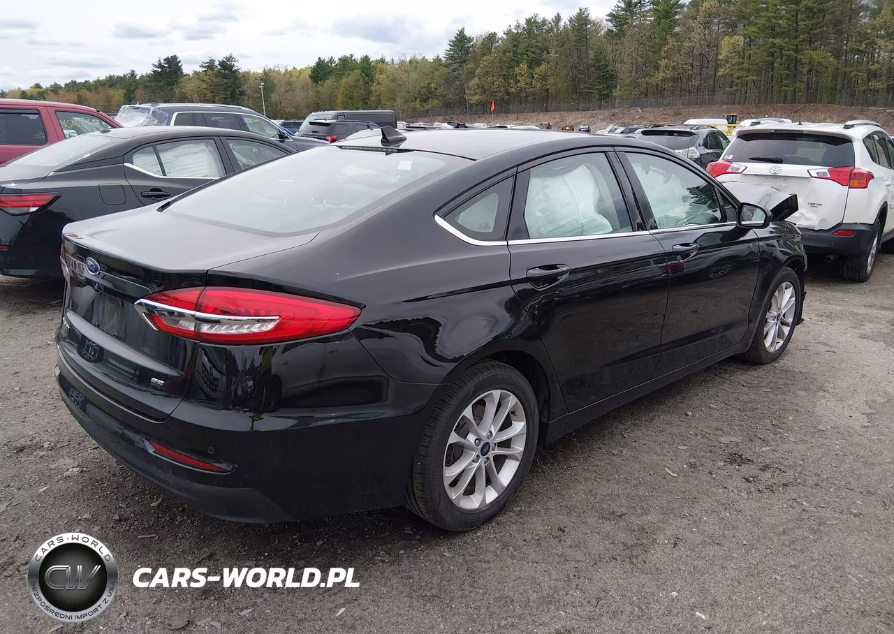 2019 Ford Fusion Se VIN:3FA6P0H78KR209776 - 4