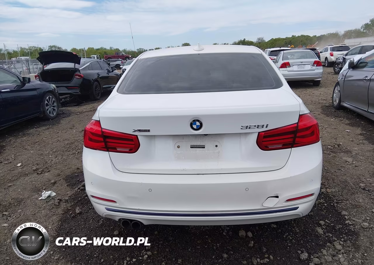 2016 BMW 328I xDrive VIN:WBA8E3G54GNU04484 - 16