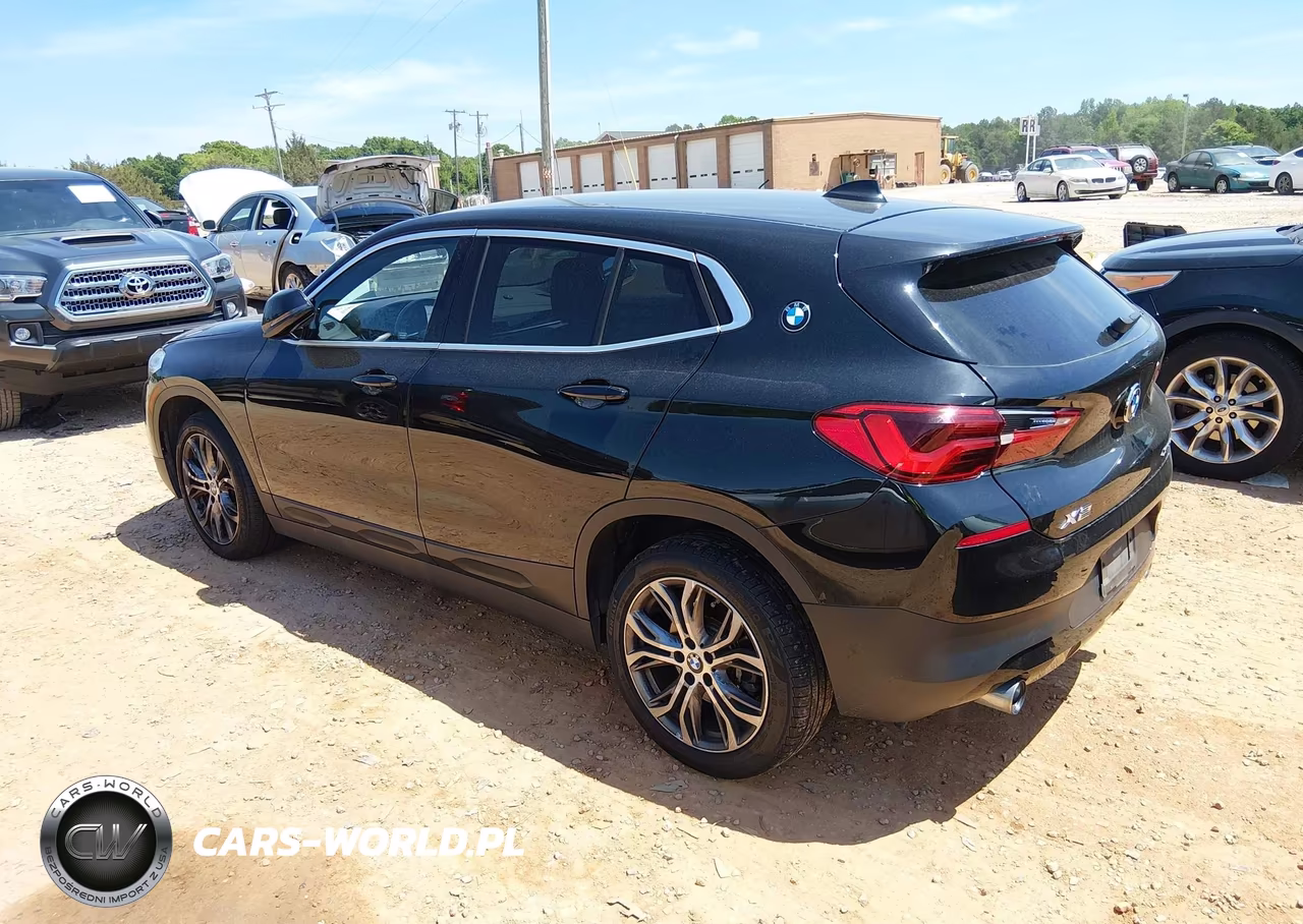 2018 BMW X2 xDrive28I VIN:WBXYJ5C33JEF81992 - 3