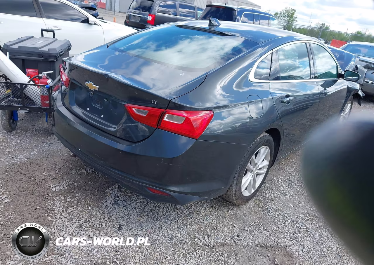 2018 Chevrolet Malibu Lt VIN:1G1ZD5ST2JF128151 - 4