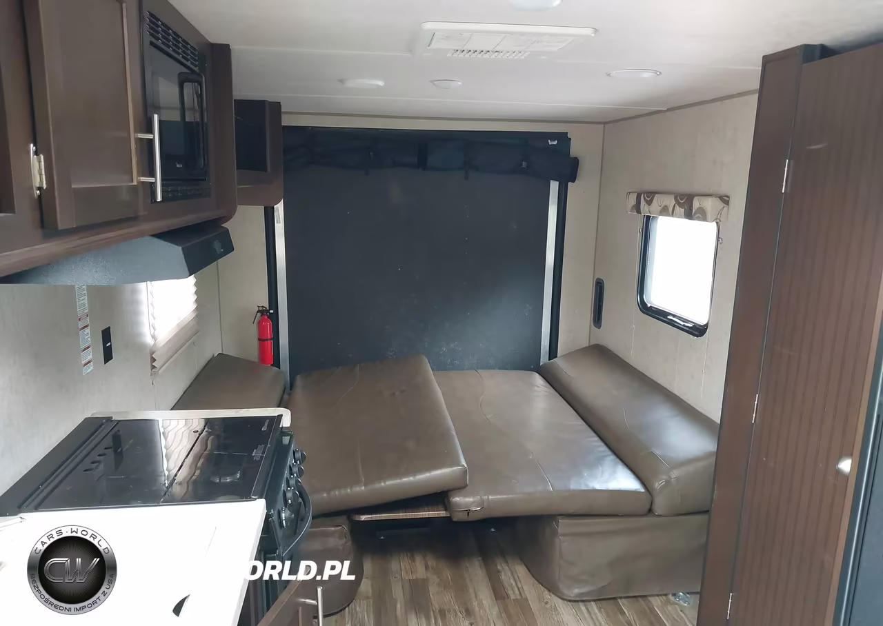 2017 Forest River Cheroke Grey Wolf VIN:4X4TCKX25HK038969 - 5