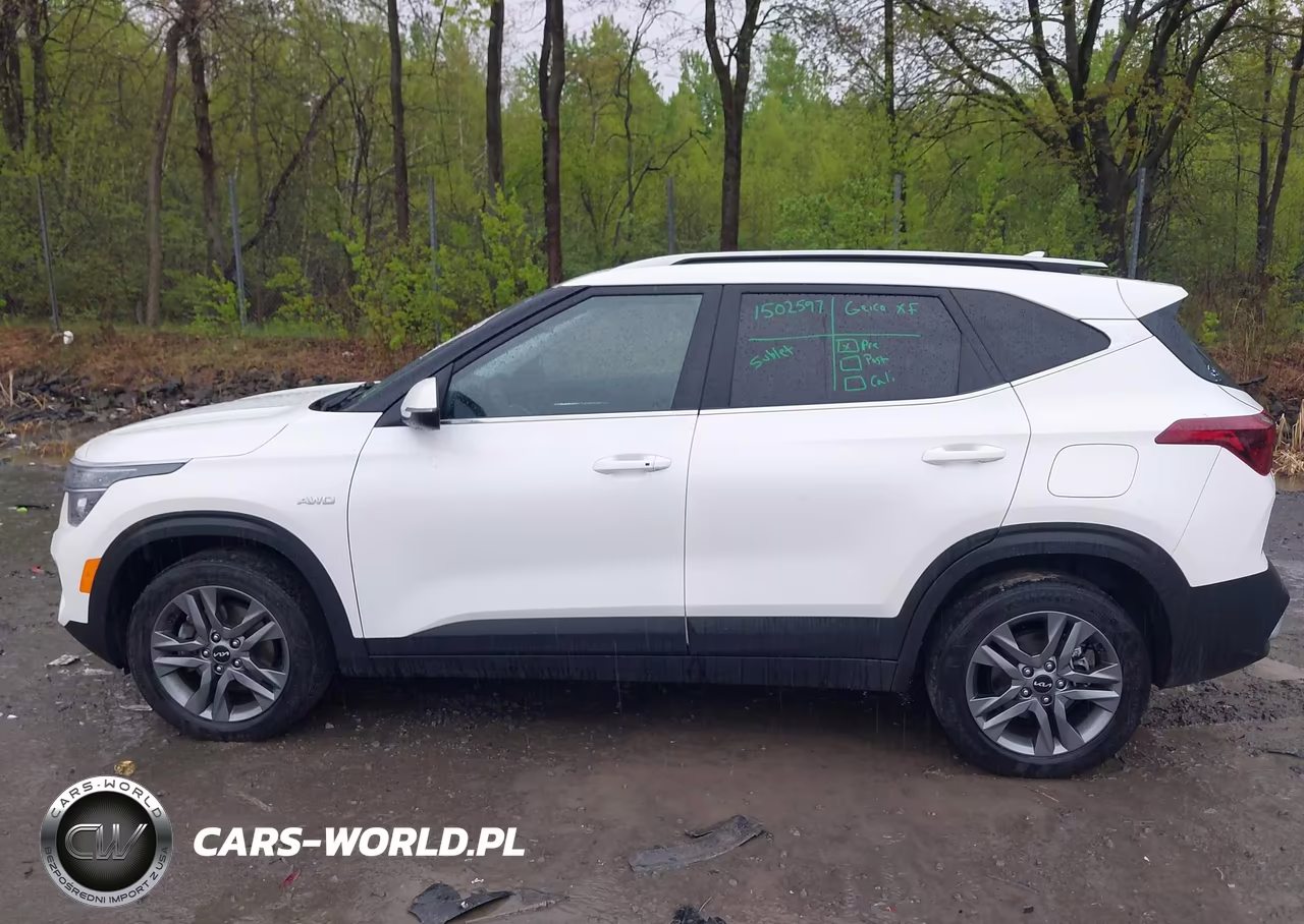 2023 Kia Seltos S VIN:KNDEUCAA1P7437882 - 14