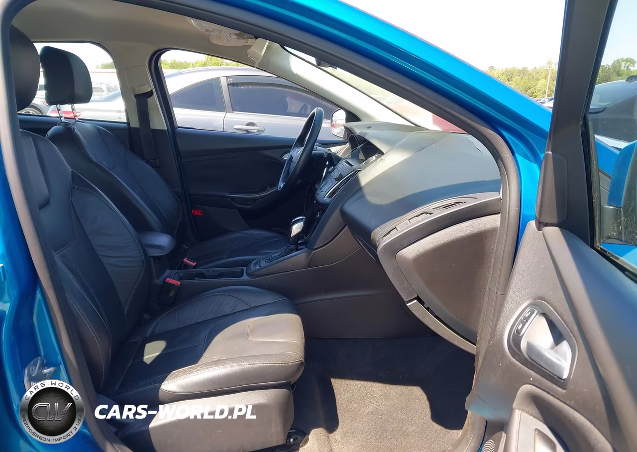 2016 Ford Focus Se VIN:1FADP3K20GL393428 - 5