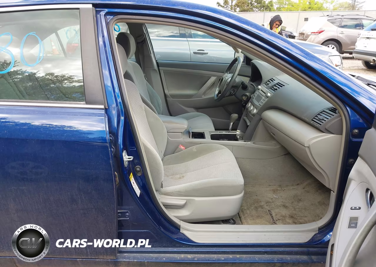 2010 Toyota Camry Le VIN:4T4BF3EK0AR033868 - 5