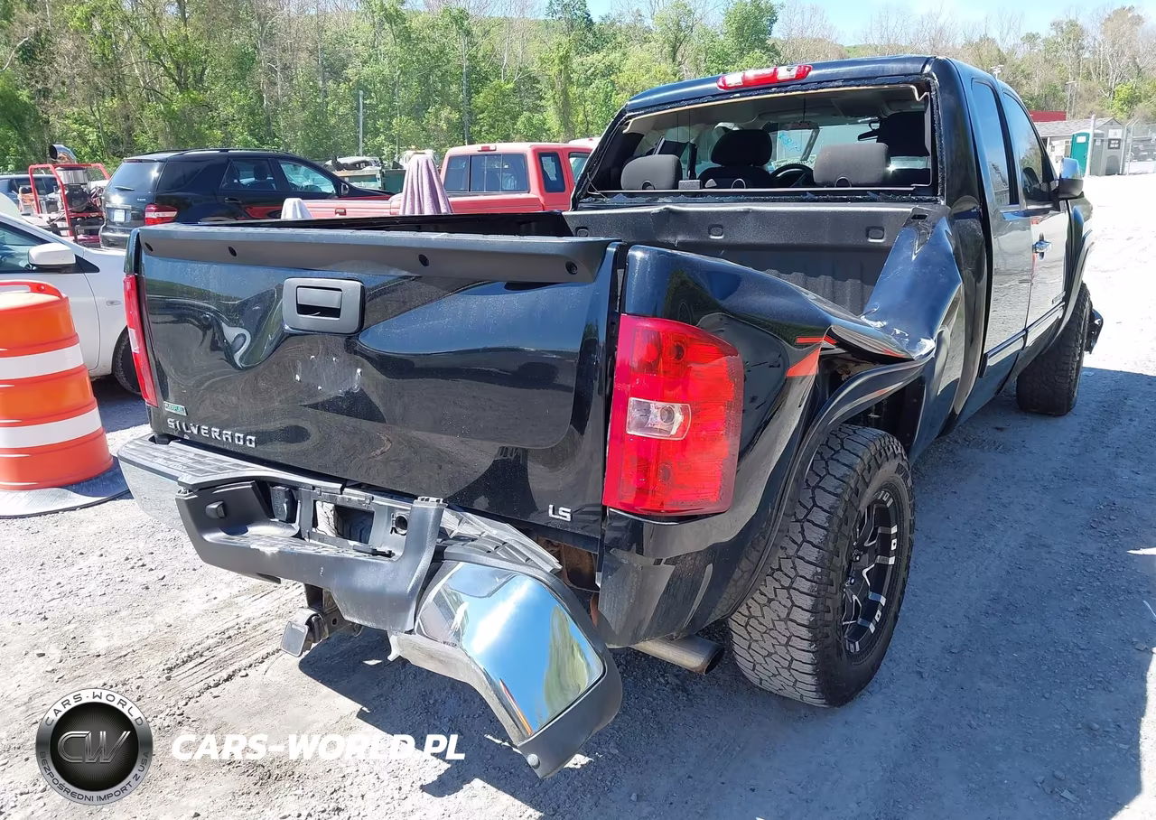 2012 Chevrolet Silverado 1500 Ls VIN:1GCRKREA8CZ133905 - 15