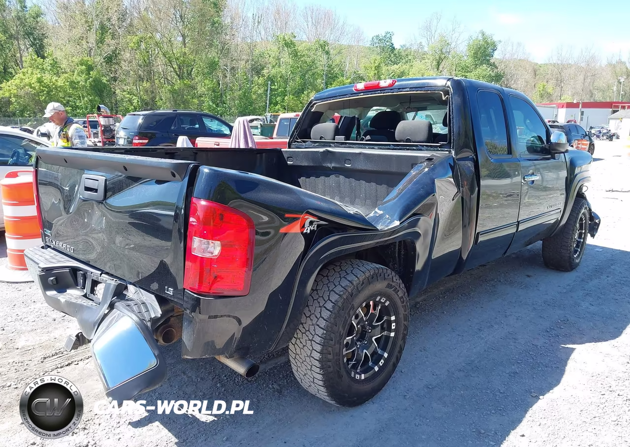 2012 Chevrolet Silverado 1500 Ls VIN:1GCRKREA8CZ133905 - 4