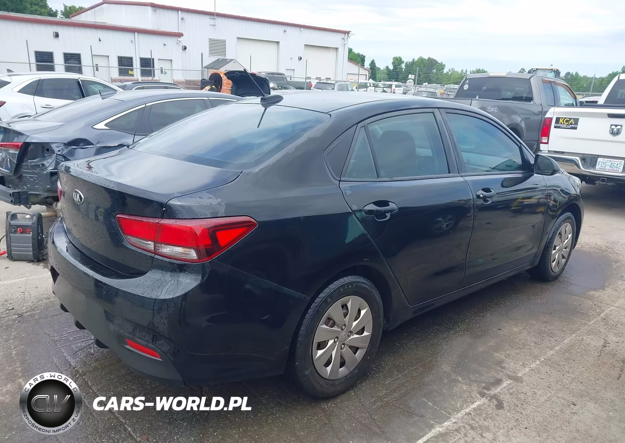 2018 Kia Rio Lx VIN:3KPA24ABXJE055103 - 4