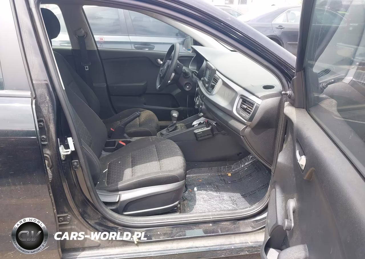 2018 Kia Rio Lx VIN:3KPA24ABXJE055103 - 5