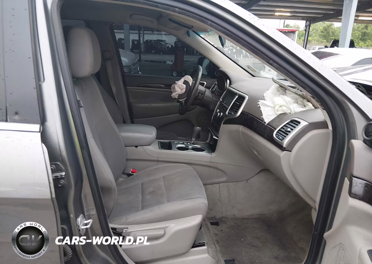 2013 Jeep Grand Cherokee Laredo VIN:1C4RJEAG6DC610437 - 5
