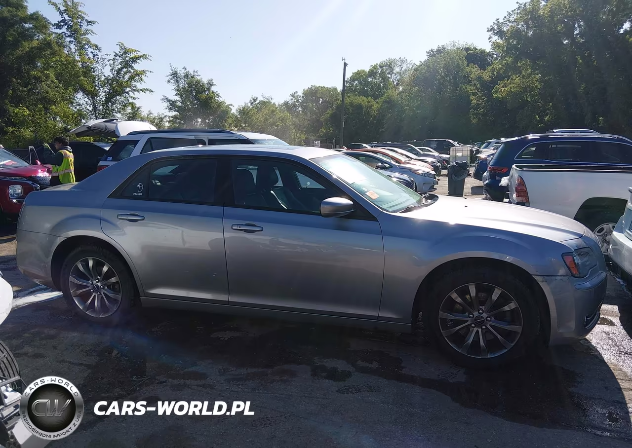 2014 Chrysler 300 300S VIN:2C3CCAGT8EH222447 - 14