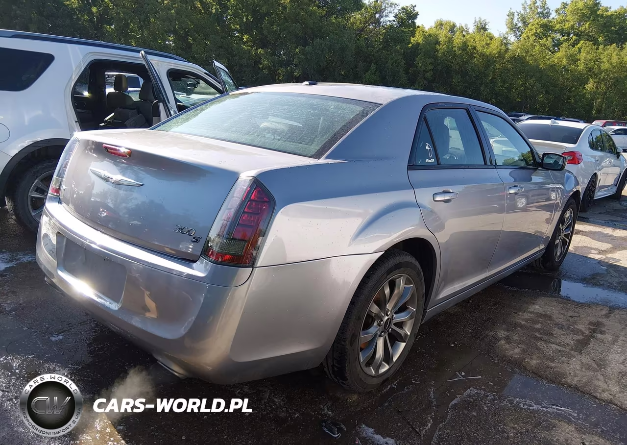 2014 Chrysler 300 300S VIN:2C3CCAGT8EH222447 - 4