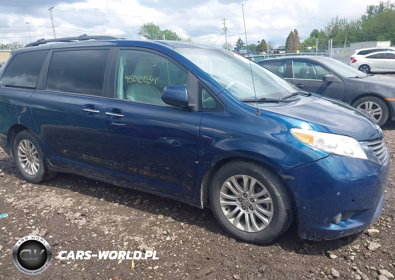 2012 Toyota Sienna Xle V6 8 Passenger VIN:5TDYK3DC7CS259797 - 13