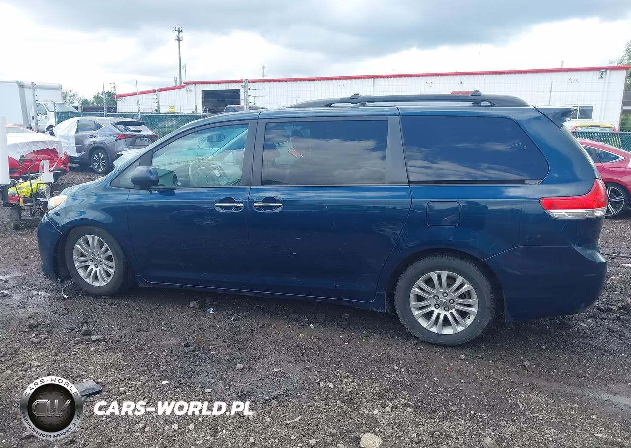 2012 Toyota Sienna Xle V6 8 Passenger VIN:5TDYK3DC7CS259797 - 14