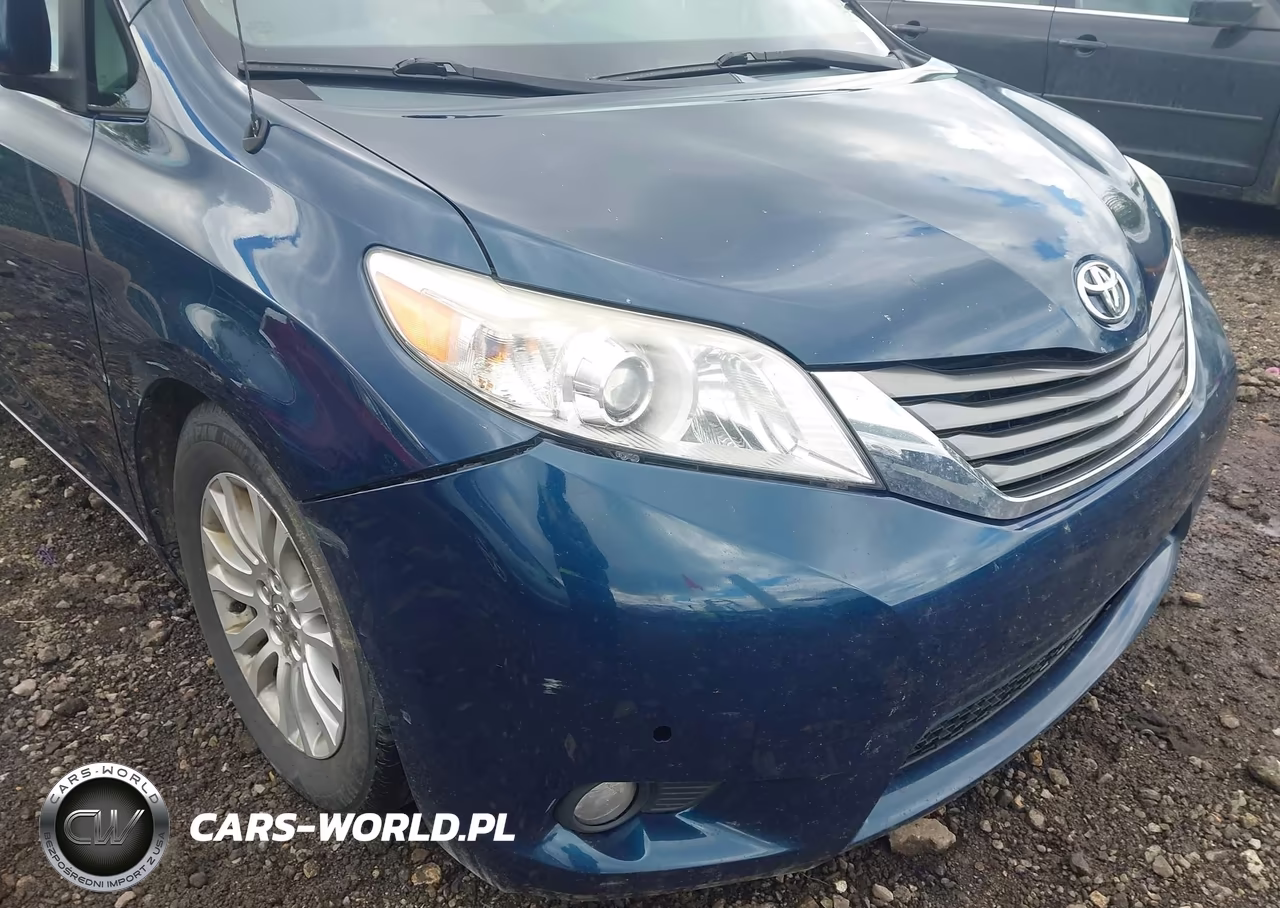 2012 Toyota Sienna Xle V6 8 Passenger VIN:5TDYK3DC7CS259797 - 6