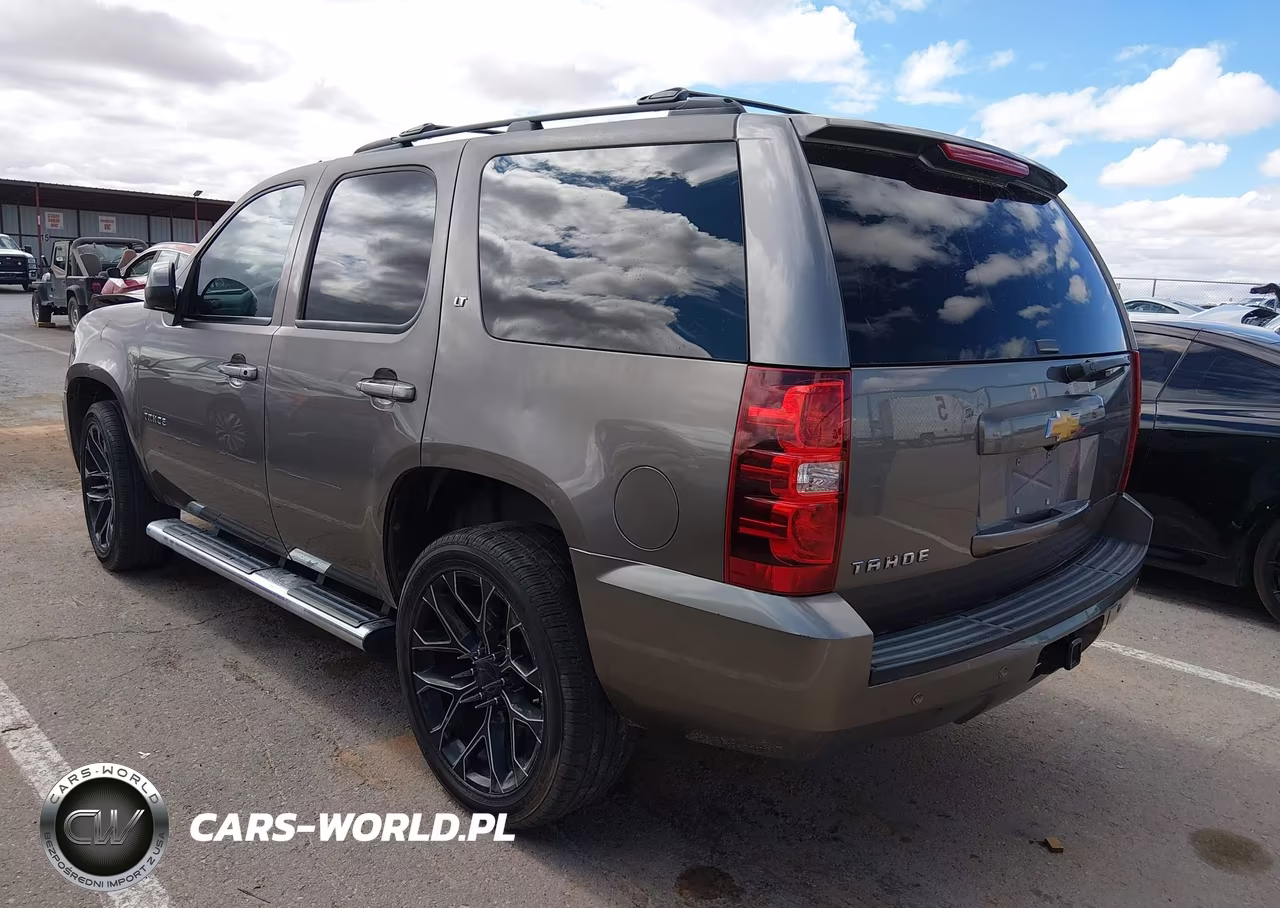 2014 Chevrolet Tahoe Lt VIN:1GNSCBE0XER226660 - 3