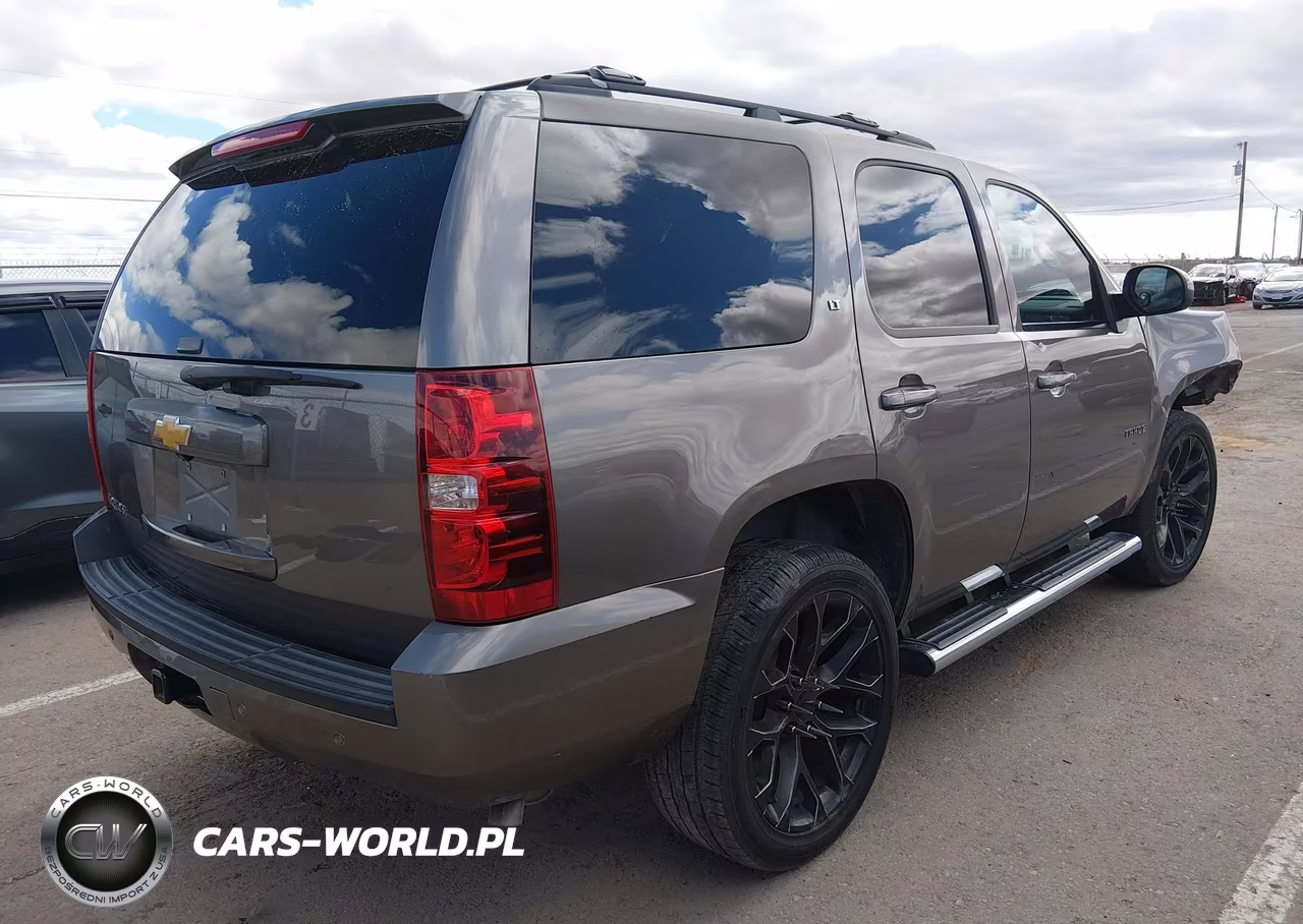 2014 Chevrolet Tahoe Lt VIN:1GNSCBE0XER226660 - 4