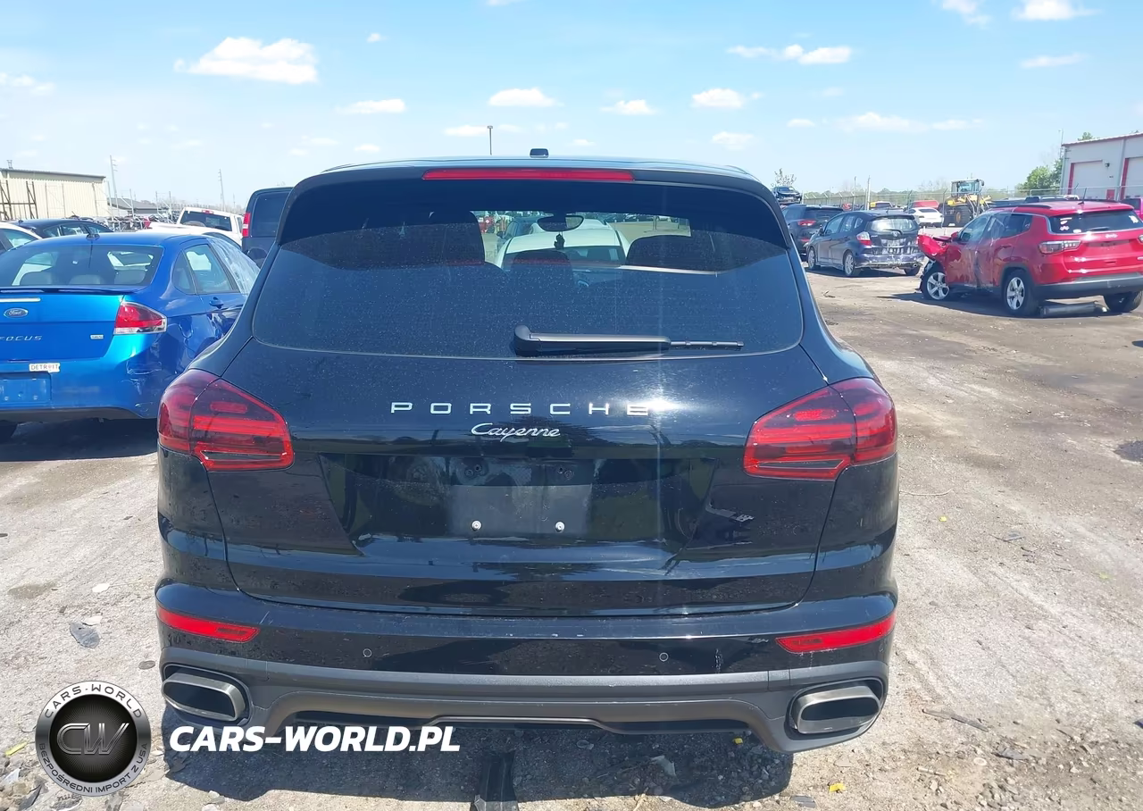 2017 Porsche Cayenne Platinum Edition VIN:WP1AA2A20HKA81576 - 16