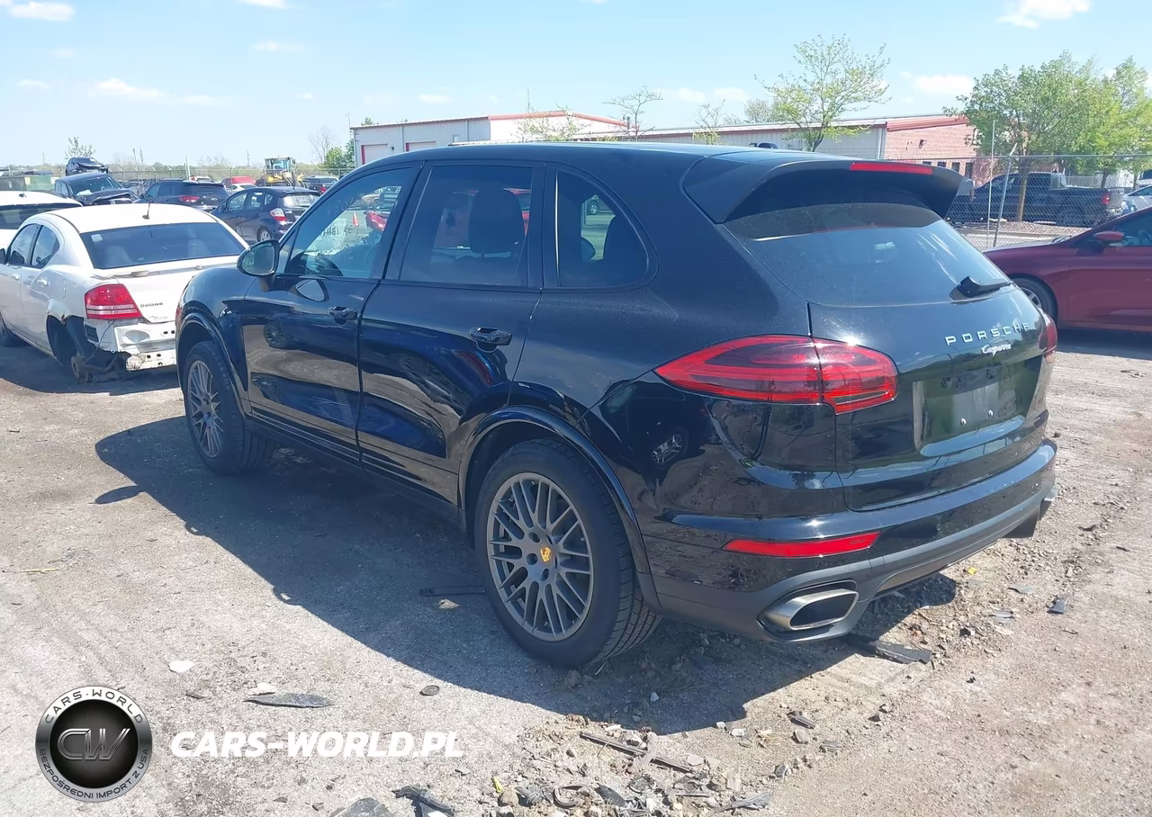 2017 Porsche Cayenne Platinum Edition VIN:WP1AA2A20HKA81576 - 3