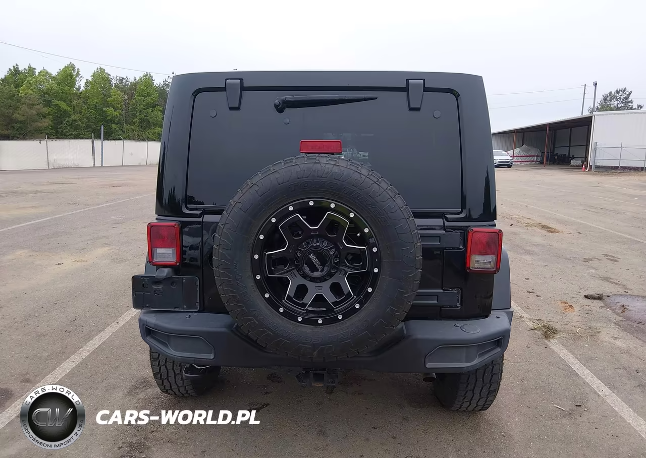 2013 Jeep Wrangler Unlimited Sahara VIN:1C4BJWEG7DL526354 - 17