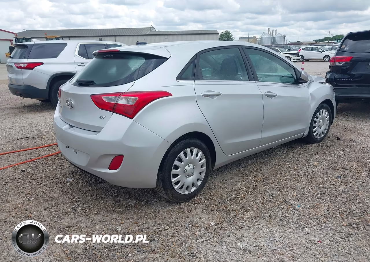 2016 Hyundai Elantra Gt VIN:KMHD35LH3GU305045 - 4