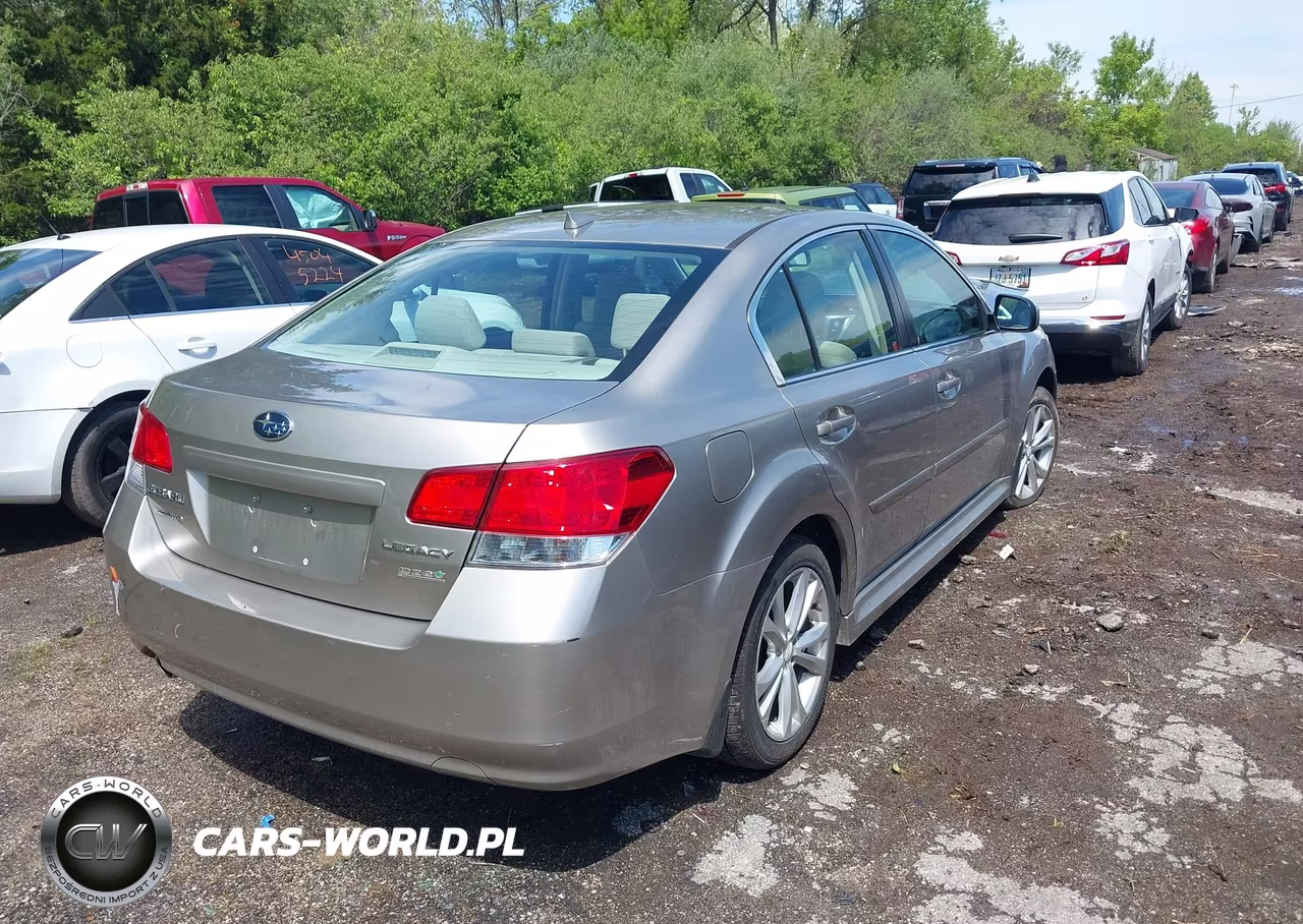 2014 Subaru Legacy 2.5I Premium VIN:4S3BMBC68E3032872 - 4